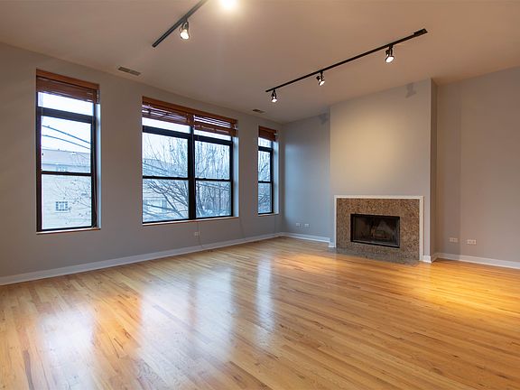 2nd image of 528 N Elizabeth St #1NUNIT-1N