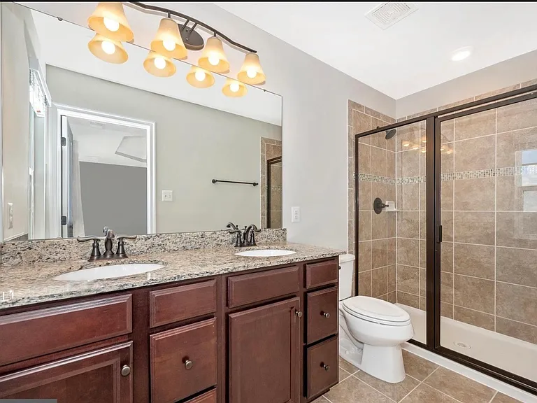 113 Montreal Way — Photo 10