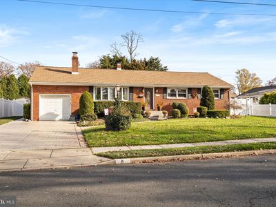 8 Pintinalli Dr, Hamilton, NJ, 08619