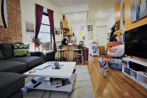 Rented by Compass | media 7