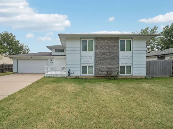 8419 W 17th St N, Wichita, KS 67212