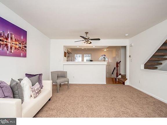 2nd image of 105 Armerina Dr