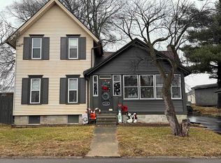 115 W Merchant St, Byron, IL 61010