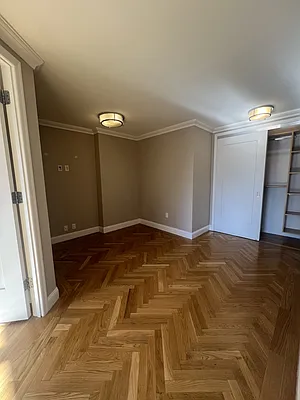 Rented by UES Management | media 4