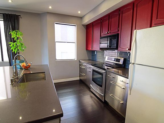 2nd image of 435 S La Fayette Park Pl Unit 314