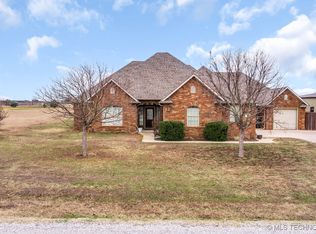 105 Covington Cir, Ardmore, OK 73401