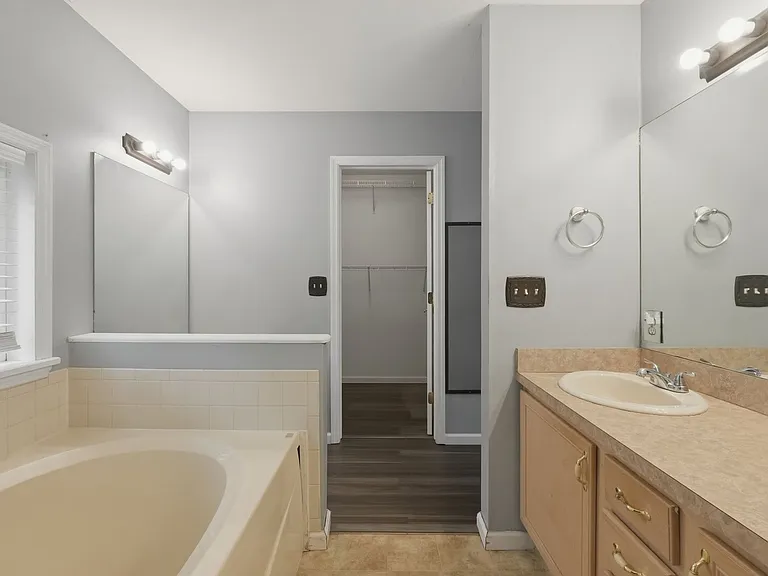 122 Saw Mill Rd — Photo 23