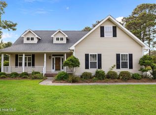 206 Lazy Ln, Morehead City, NC 28557
