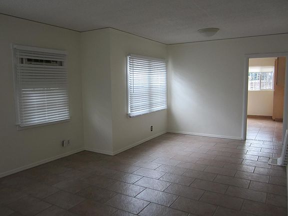 5th image of 3020 5th Ave