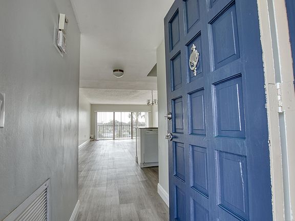 3rd image of 4254 D Este Court #304