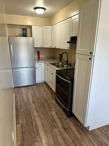 1005 SE Byers Ave #1005 Photo 1