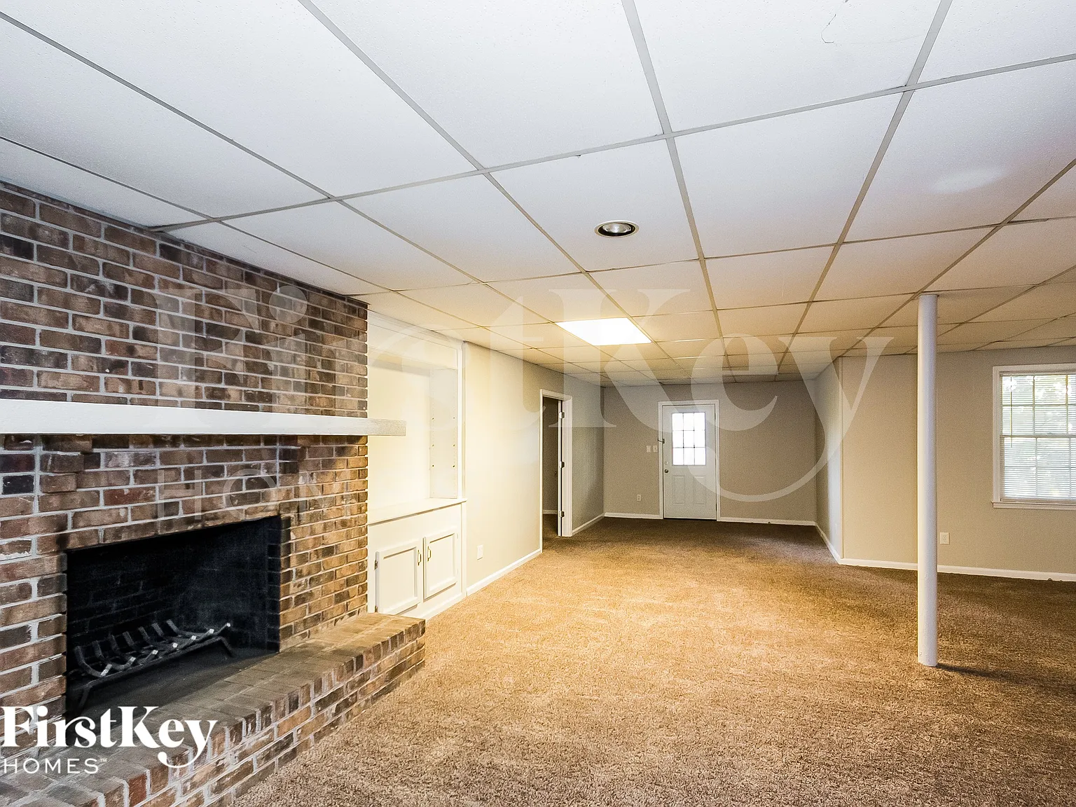 3 bed, 2.0 bath, 1852 sqft, $2,325 — Photo 4