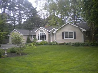 24 Quaker Path, Huntington, NY 11743