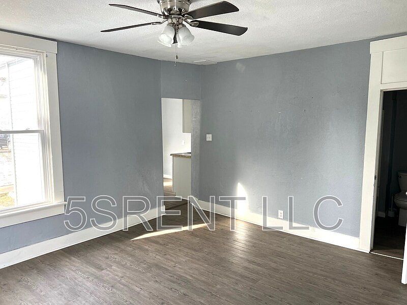 1st image of 410 Gray Ave