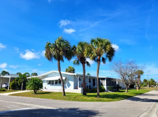 5942 Halifax Pl #414, Sarasota, FL 34233
