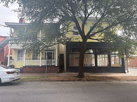 2nd image of 102 W Duffy St