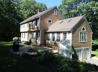 66 Candlewood Dr, Tolland, CT 06084