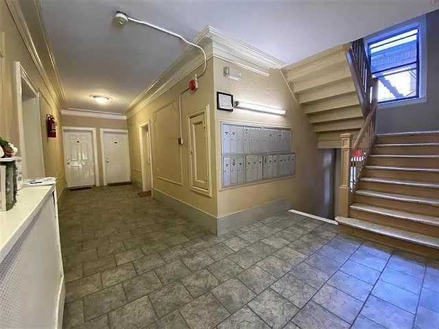 84 W 25th St #D5 — Photo 18