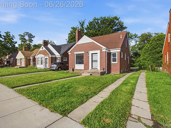 2nd image of 18636 Mark Twain St