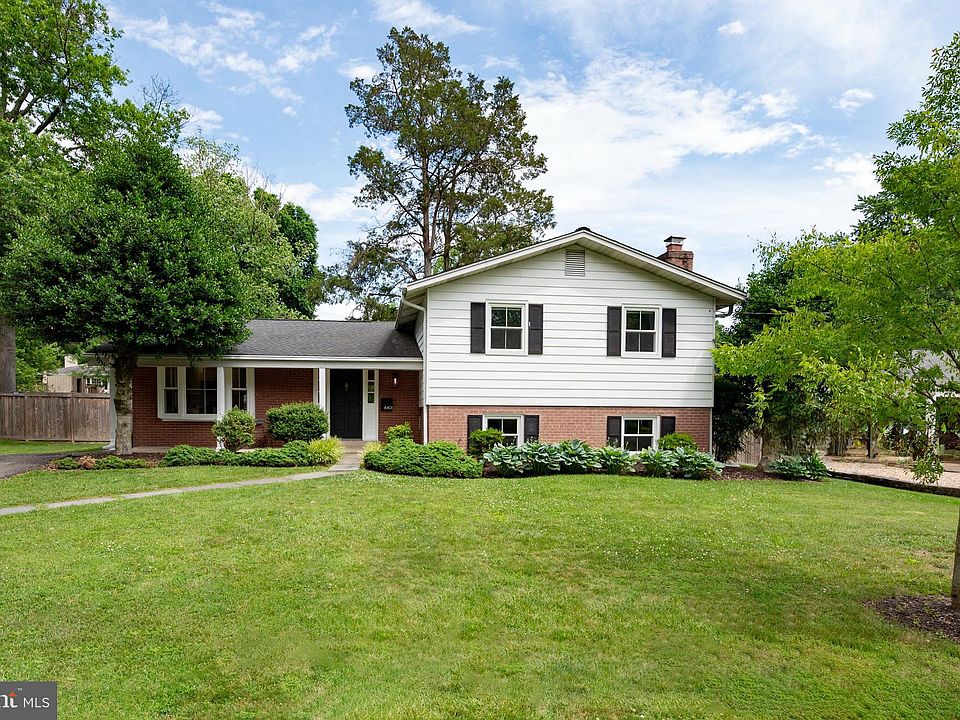 1st image of 8401 Ashwood Dr