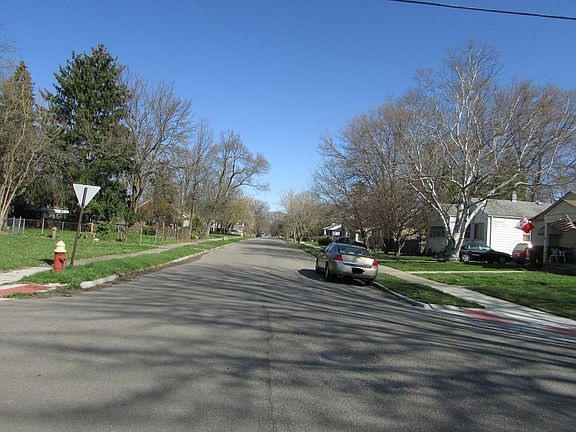 5th image of 4000 Woodhall St