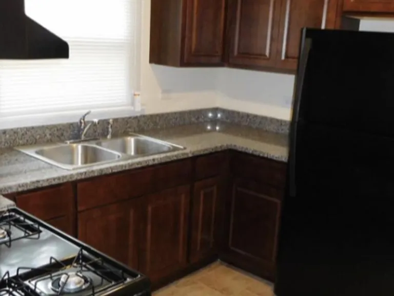 1240 Hickory Rd — Photo 3