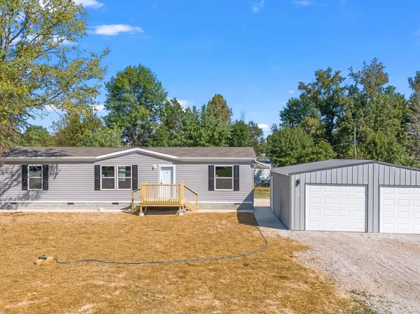 500 Benham Ave, Crothersville, IN 47229