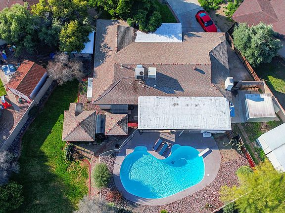 2nd image of 10029 N 36th Ave
