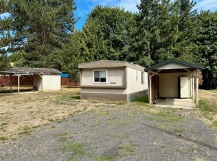 141 Camelot Dr, Castle Rock, WA 98611