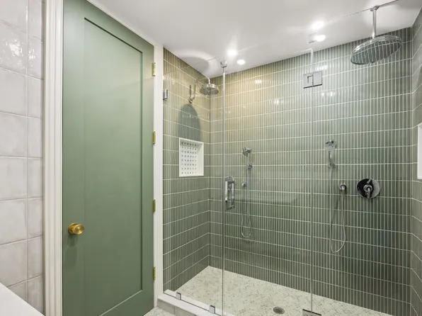 467 Stratford Road image 11 of 20