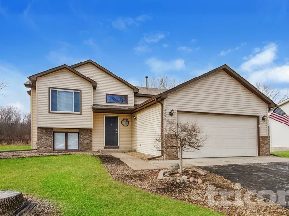 14098 Yosemite Ave S, Savage, MN 55378