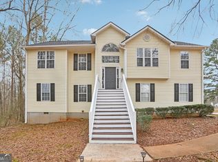 83 Huntington Ct, Newnan, GA 30265