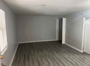 102 Navaho Court, Radcliff, KY 40160