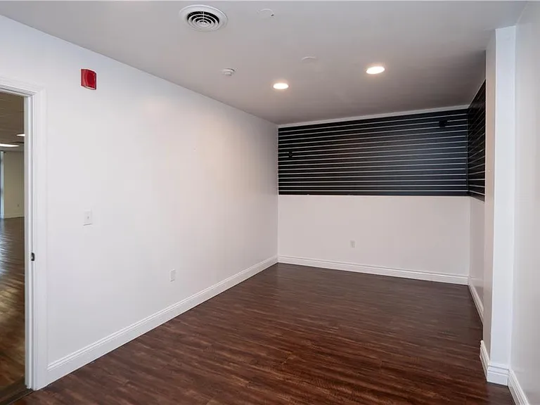 413 High St — Photo 21