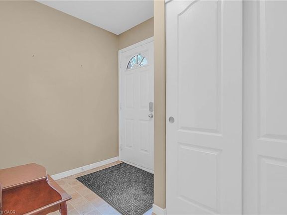 4th image of 33 Wellington S