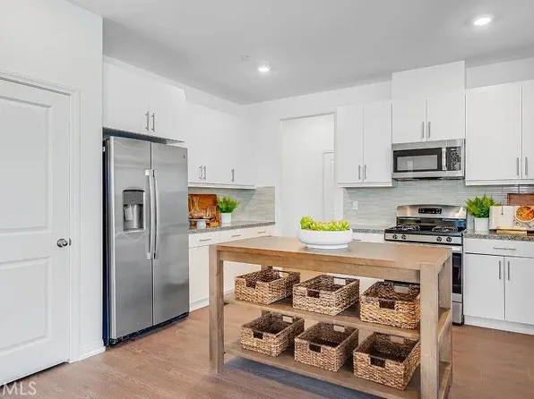 17810 McKenzie Ct, Hesperia, CA 92345