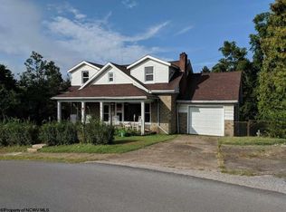 410 Park Dr, Pennsboro, WV 26415