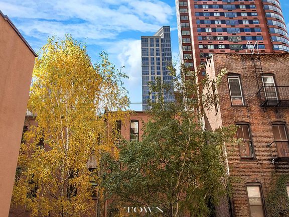 4th image of 206 E 95th St APT 4B