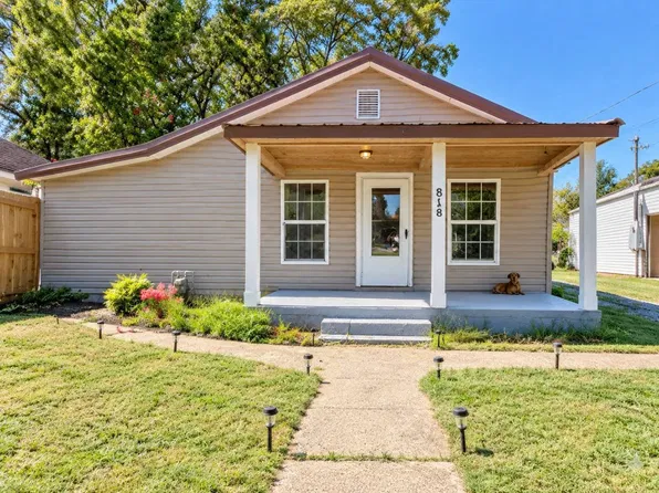 818 SW 3rd St, Walnut Ridge, AR 72476