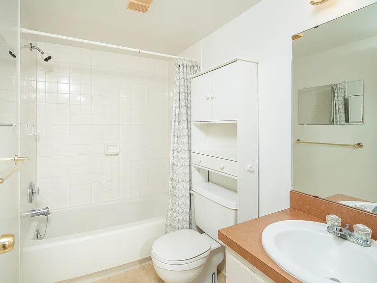 22 Veronese Ct — Photo 31