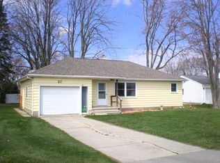 37 E Miller Rd, Sandusky, MI 48471