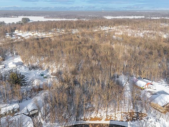 3rd image of Indianhead Shores Dr