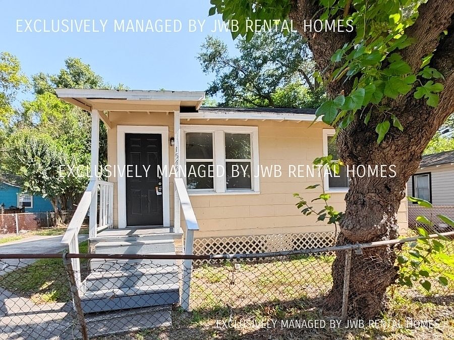 1st image of 1545 E 11th St