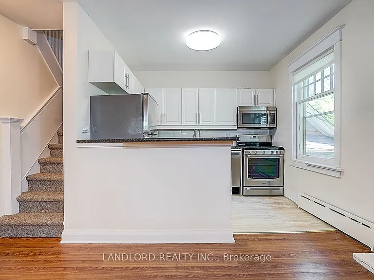 92 Neville Park Blvd #UPPER — Photo 15