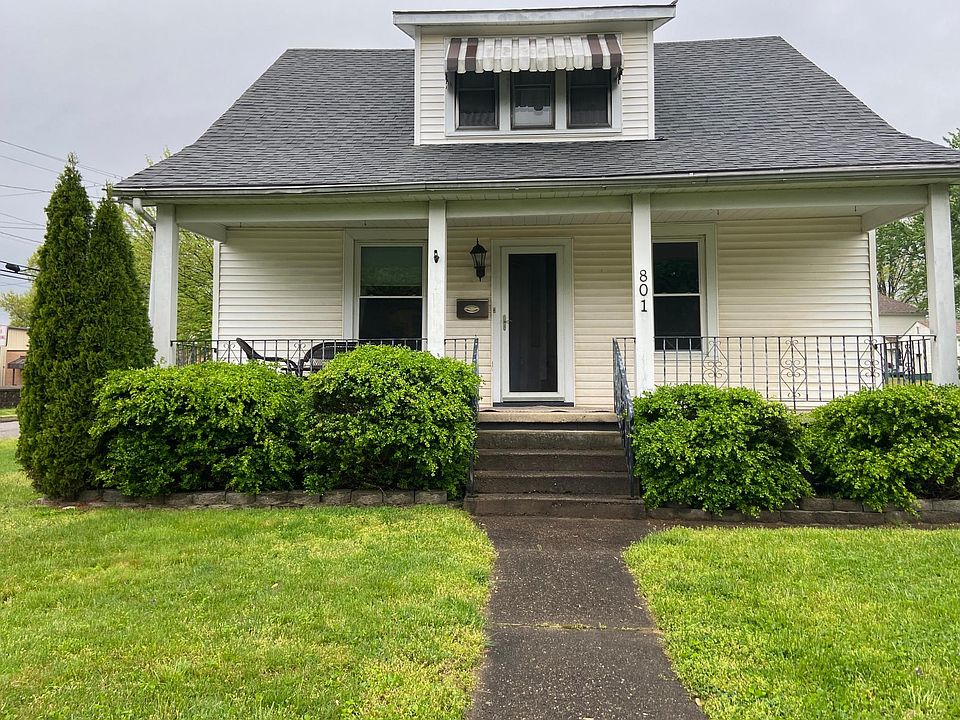 Fall is here, and this house is move-in ready!