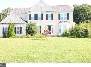 230 Smallwood Dr, Mickleton, NJ 08056