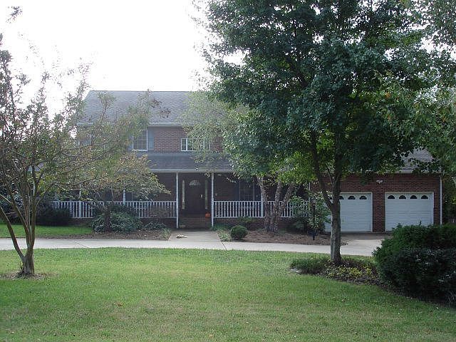 1st image of 1716 Country Garden Dr