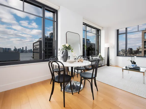 110 Charlton Street image 1 of 7