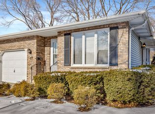 29 Wenholz Ave, Dundee, IL 60118