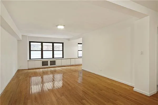 Sold by R New York | media 1